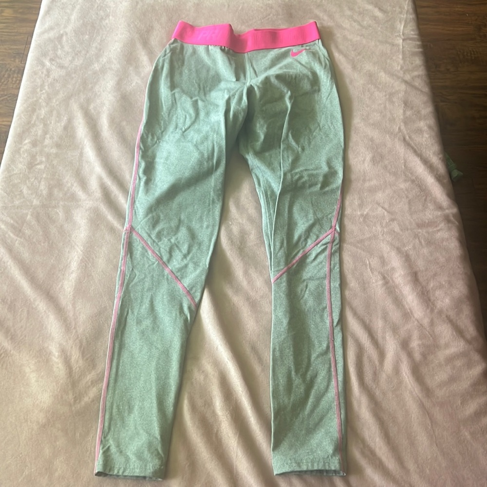 Nike leggings